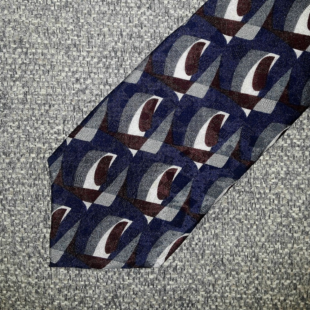 Ziggurat Silk NavyTie
